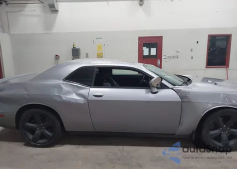 2013 Dodge Challenger Sxt z USA, uszkodzony, nr VIN 2C3CDYAGXDH619903